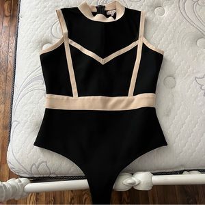 Bandage body suit 😍